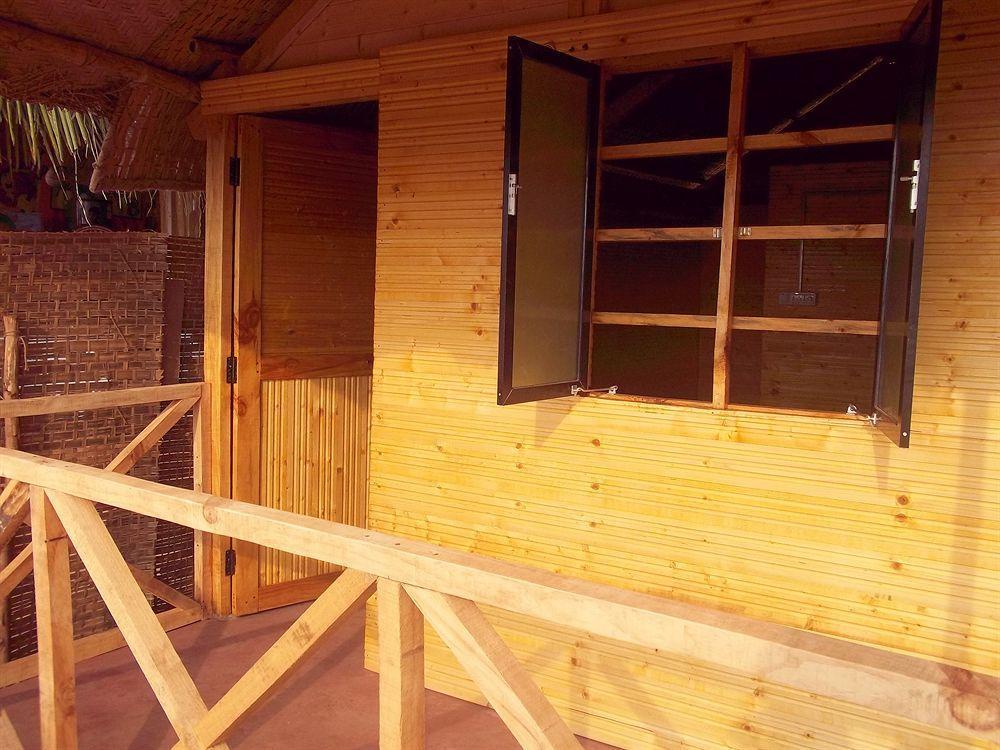 Tivai Beach Cottages Calangute Exterior photo