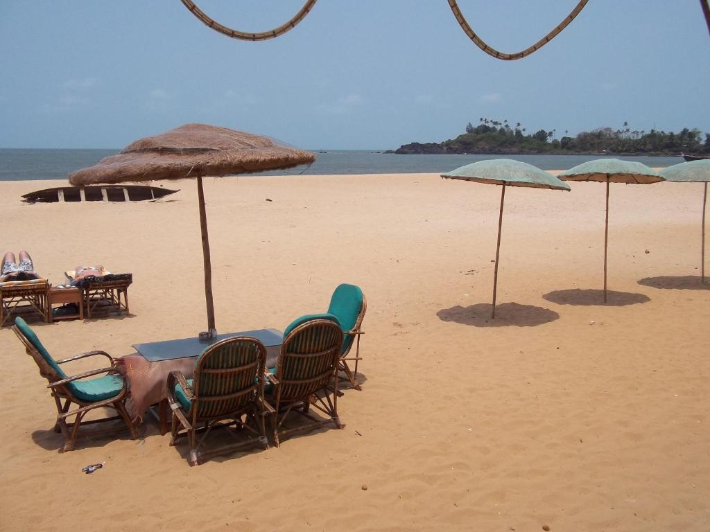 Tivai Beach Cottages Calangute Exterior photo