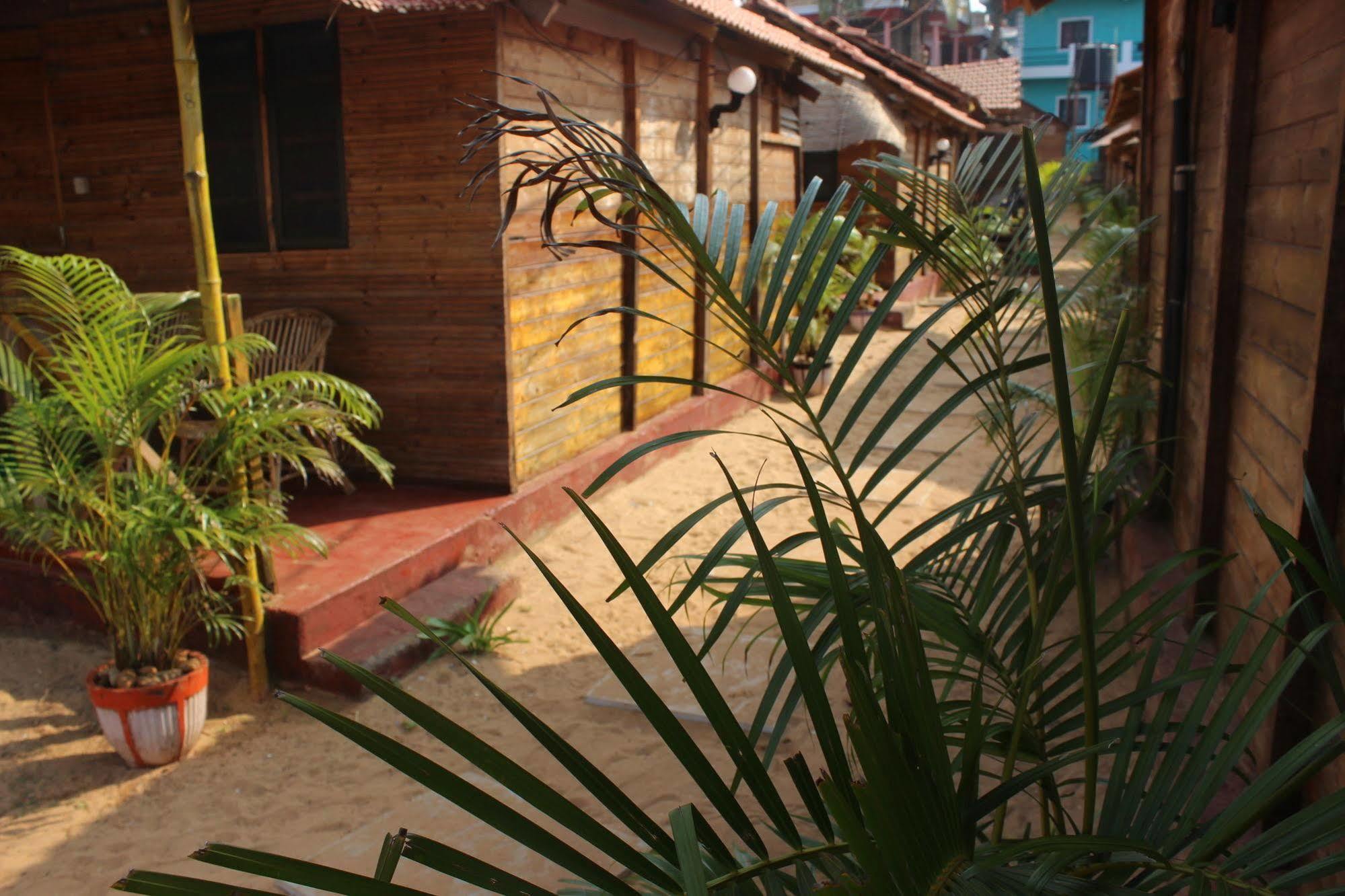 Tivai Beach Cottages Calangute Exterior photo